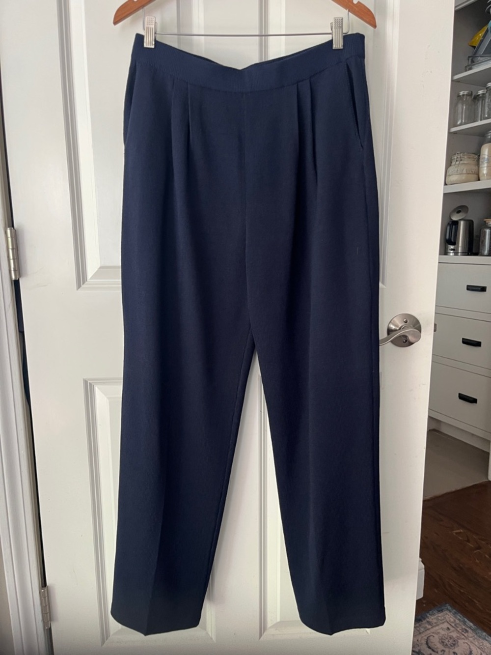 St. John Basics Navy Santana Knit Pleated Straight Leg Pants Sz 14 w/ pockets